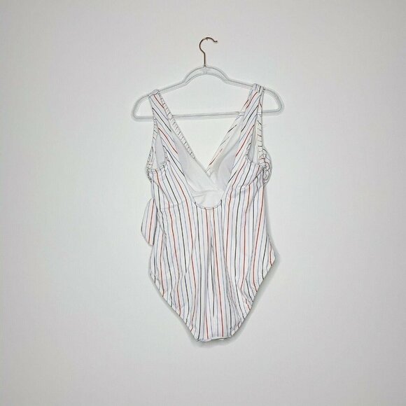 No Boundaries Swim Women 1X Wrap Tie Front One Piece Suit - Picture 2 of 6